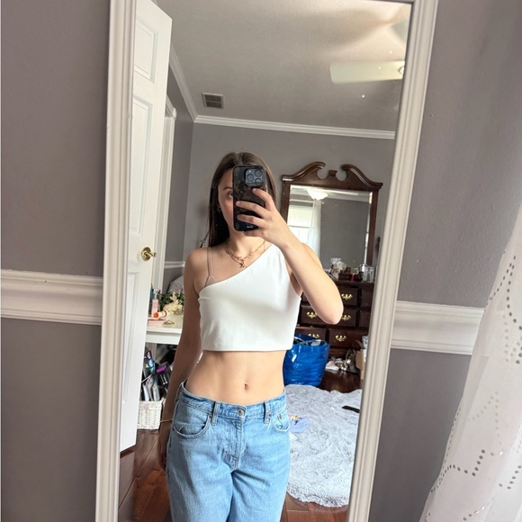 Kendall & Kylie White One-Shoulder Tank Top - Picture 2 of 4